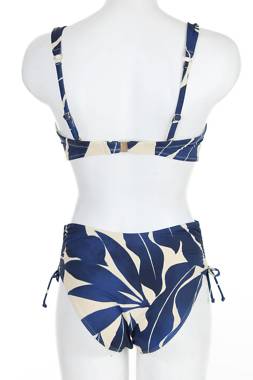 Бански костюм Triumph2