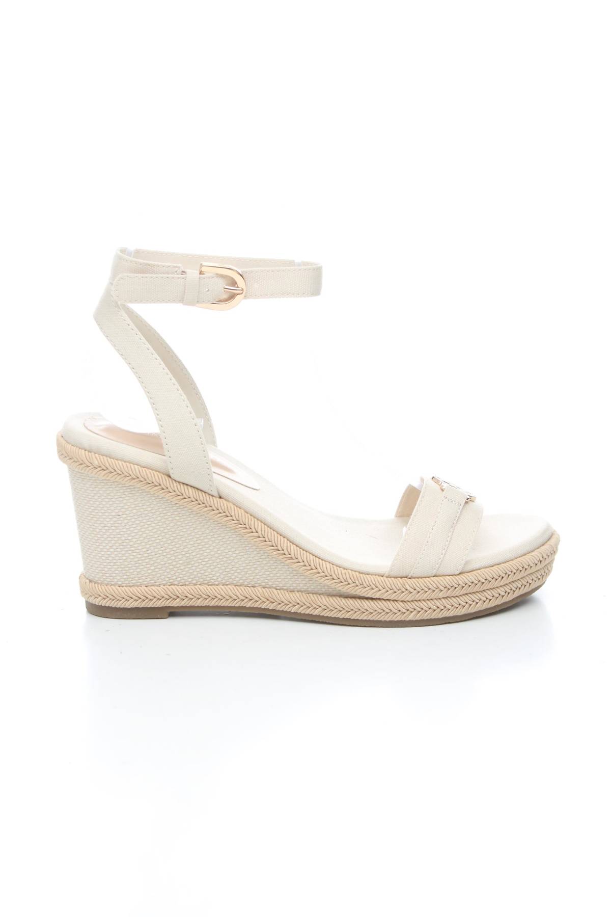 Сандали Anna Field1