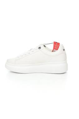 Sneakers Supreme Spain2