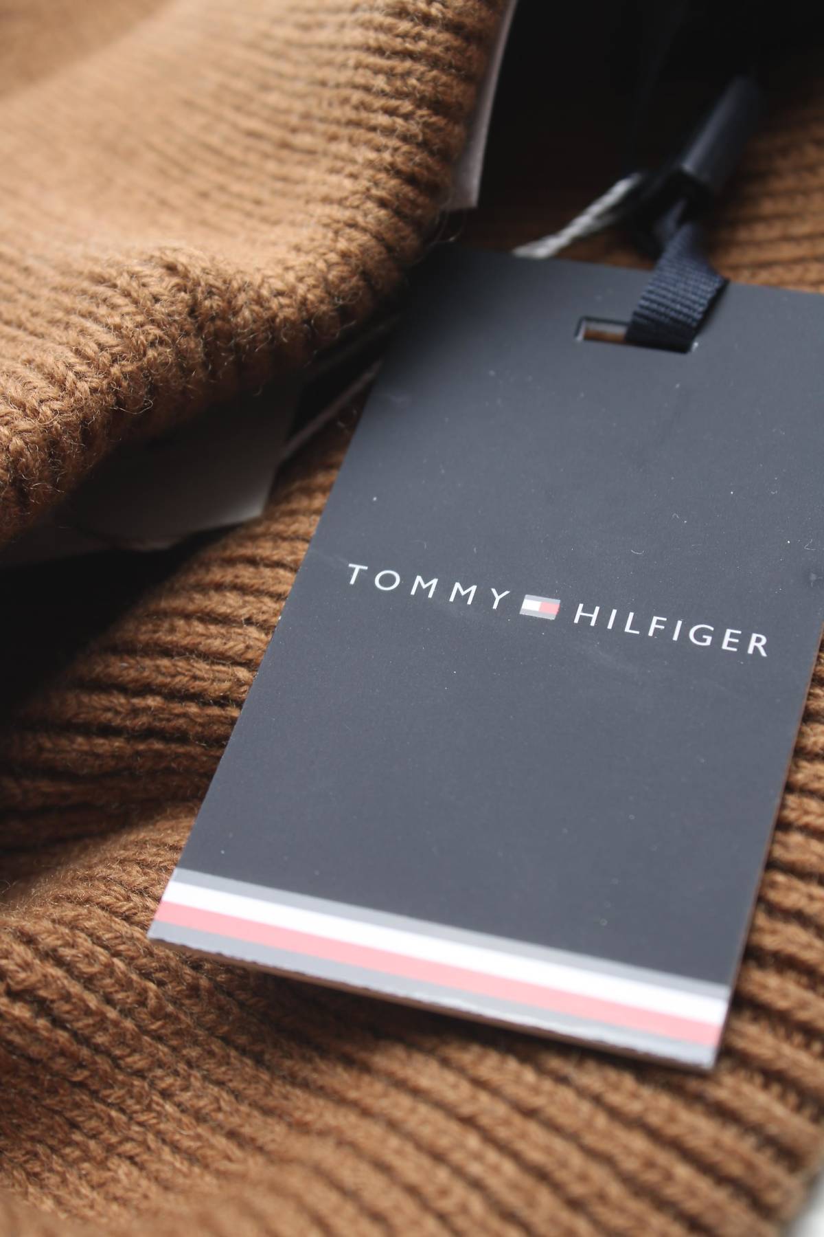 Шапка Tommy Hilfiger3