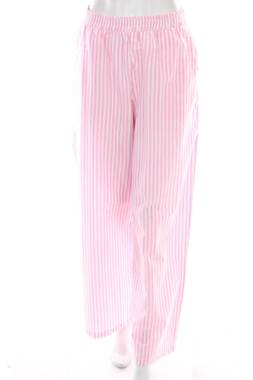Дамска пижама Boohoo1