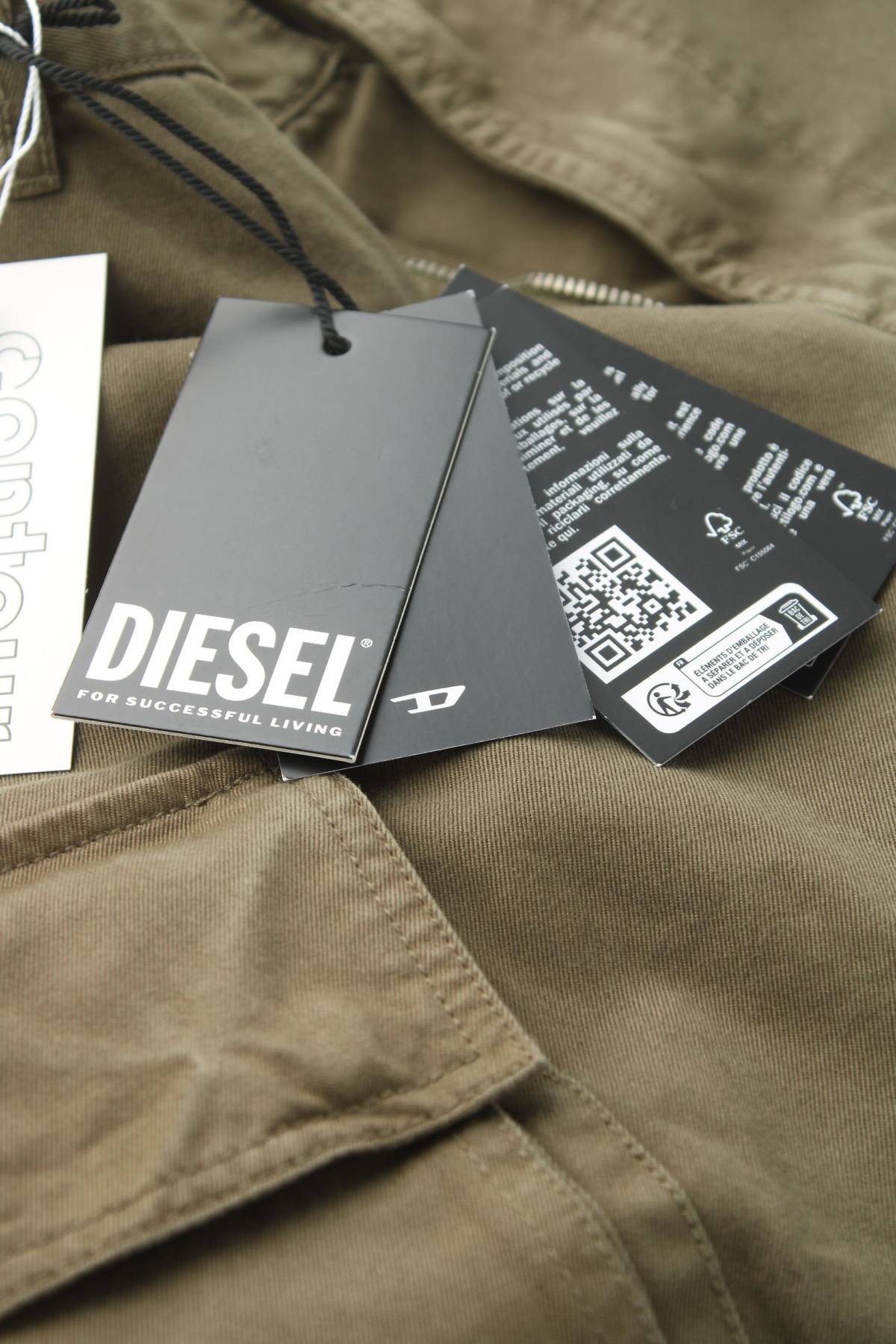 Мъжки панталон Diesel3 - Contour.bg Мъжки панталон Diesel3