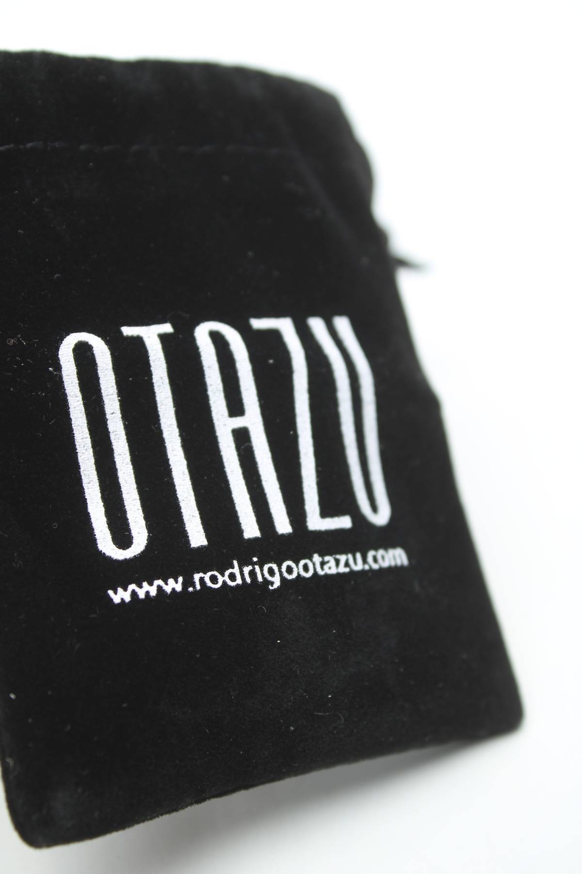 Обици Rodrigo Otazu3