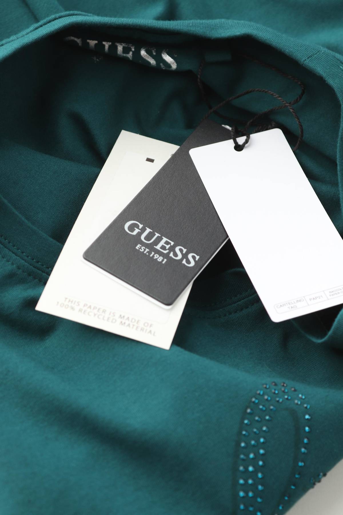 Дамска тениска Guess3