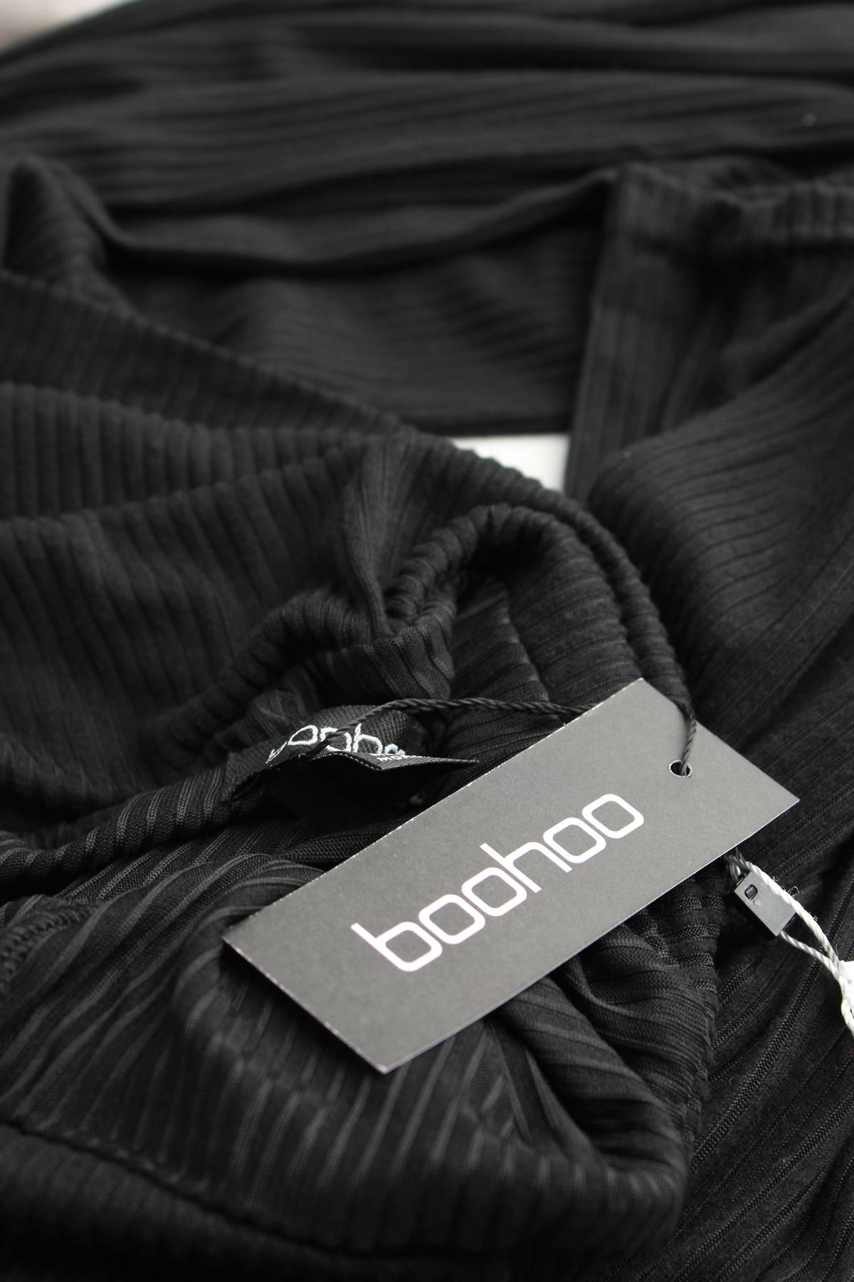 Φορέματα Boohoo3