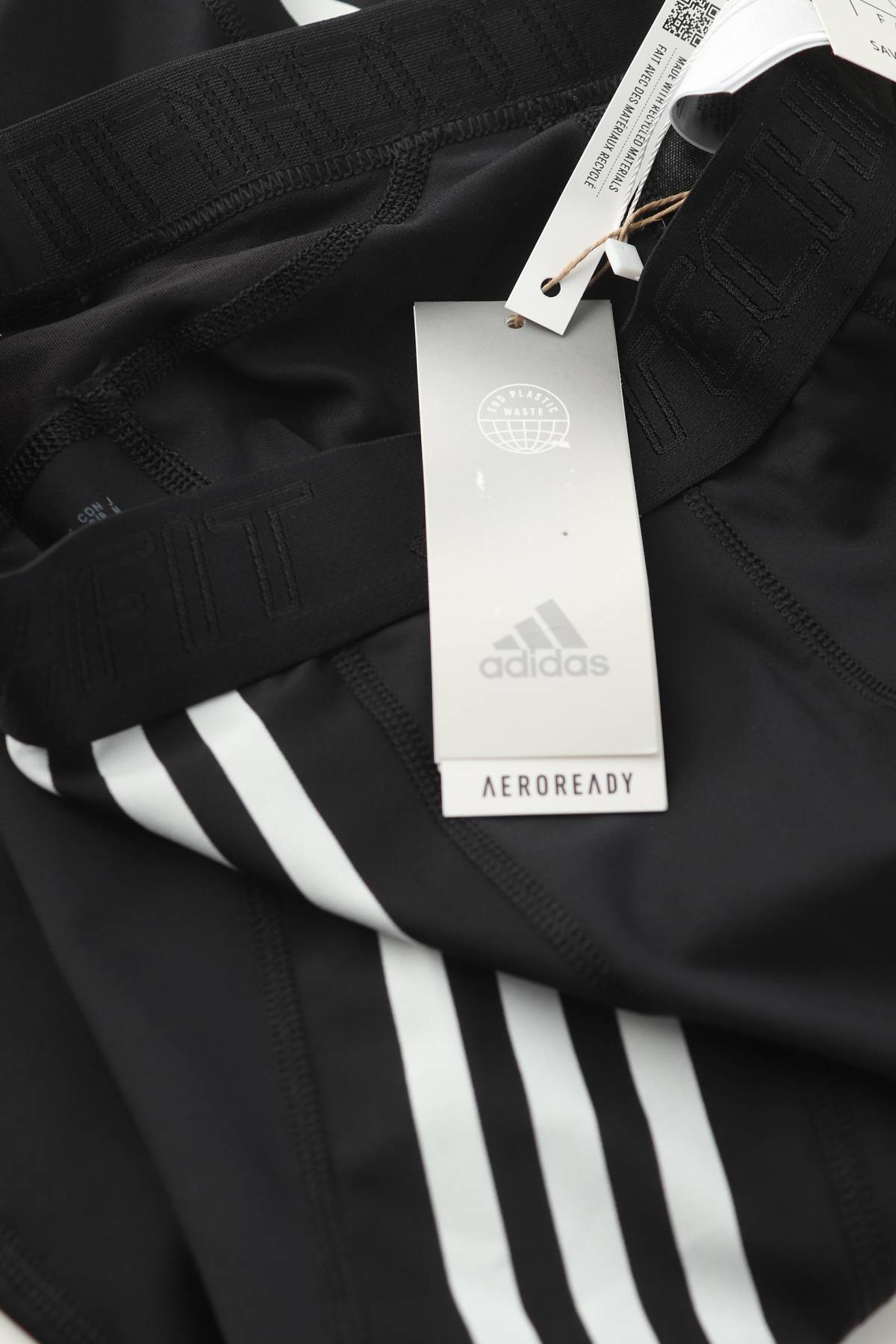 Мъжки спортен клин Adidas3