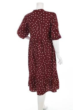 Рокля Reserved2