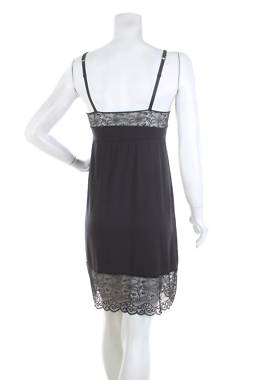 Дамска нощница Triumph2