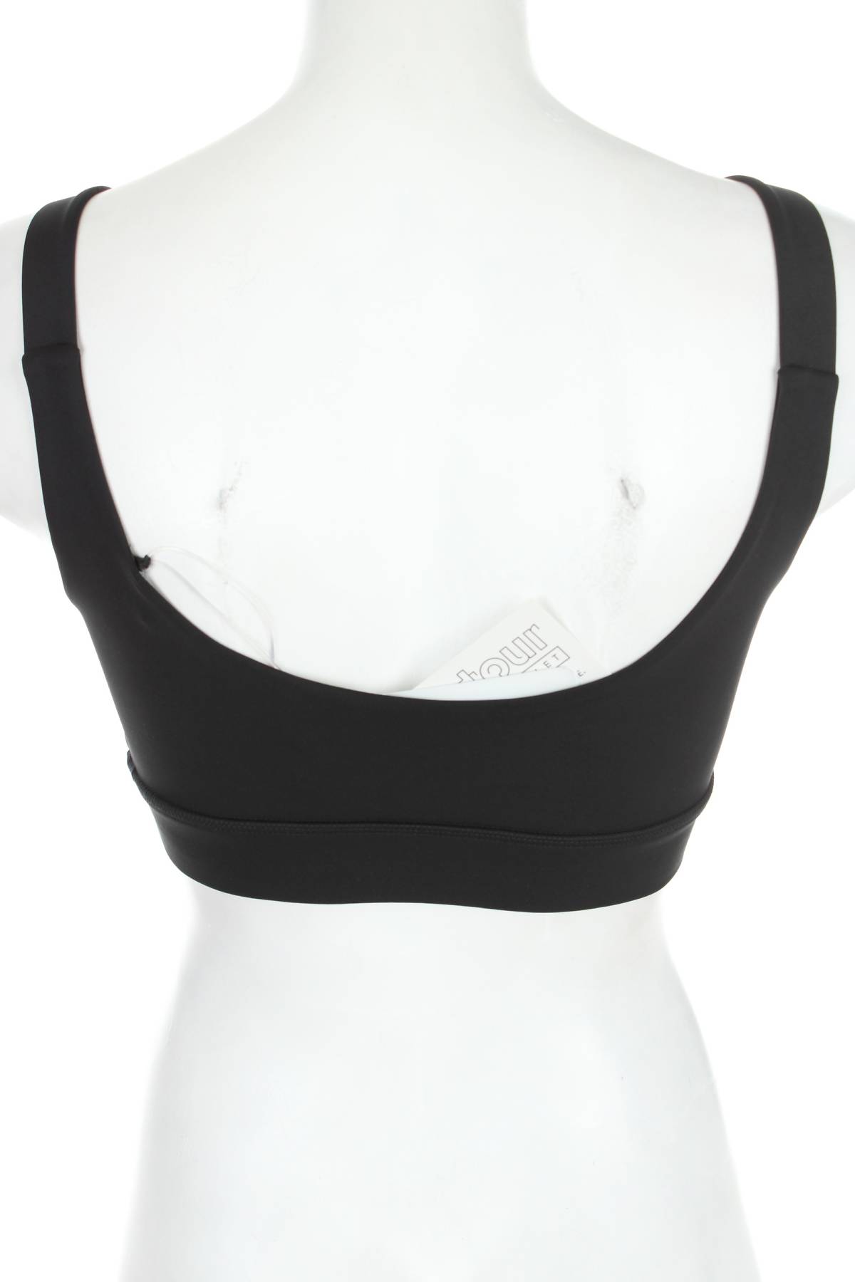 Спортен сутиен Guess2