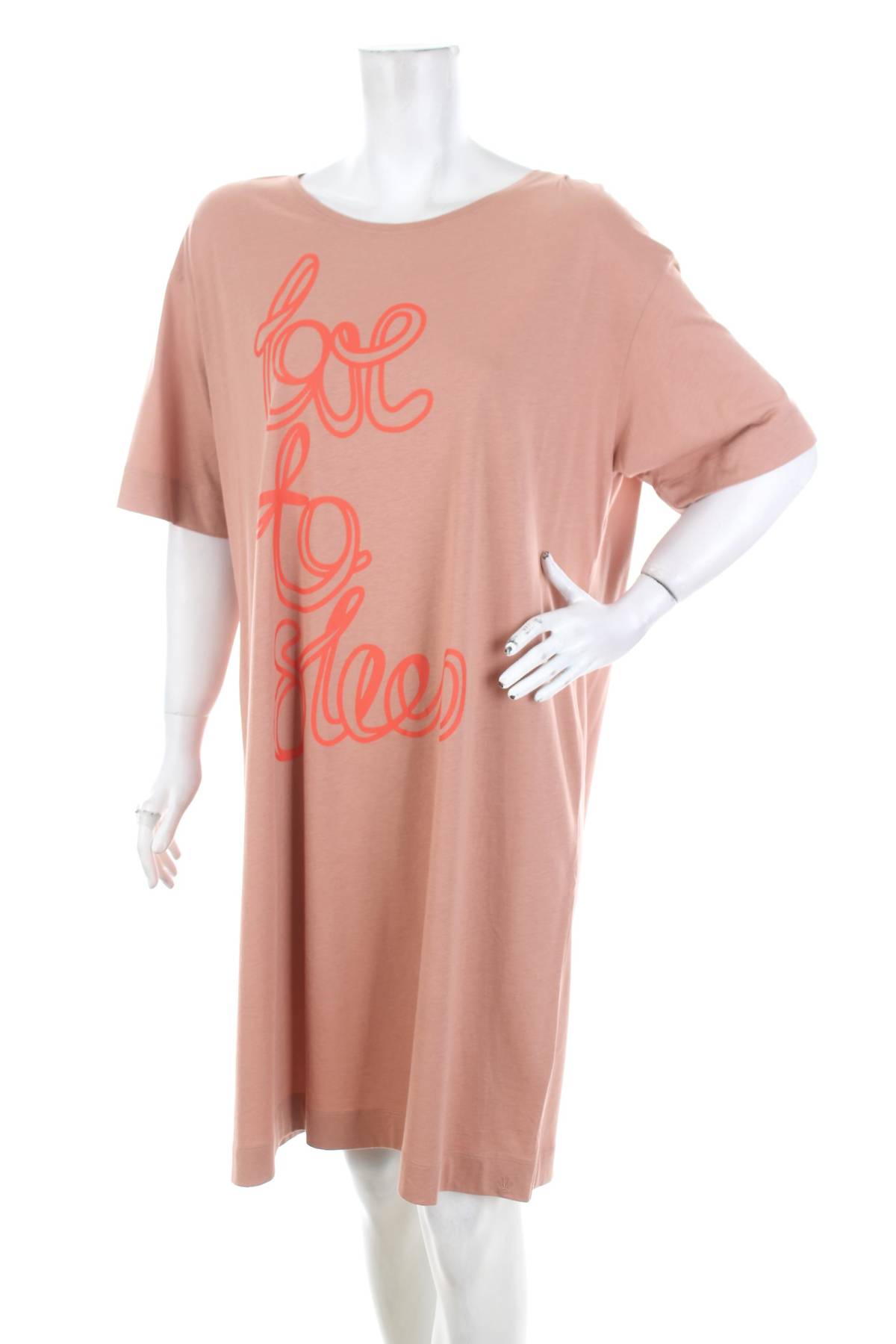 Дамска нощница Triumph x Wilde House1