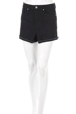 Дамски къси дънки Boohoo1 - Contour.bg Дамски къси дънки Boohoo1