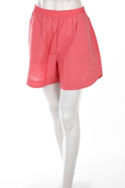 Γυναικείο σορτσάκι Triumph1