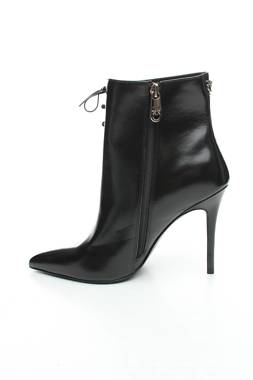 Γυναικεία μποτάκια Pinko2