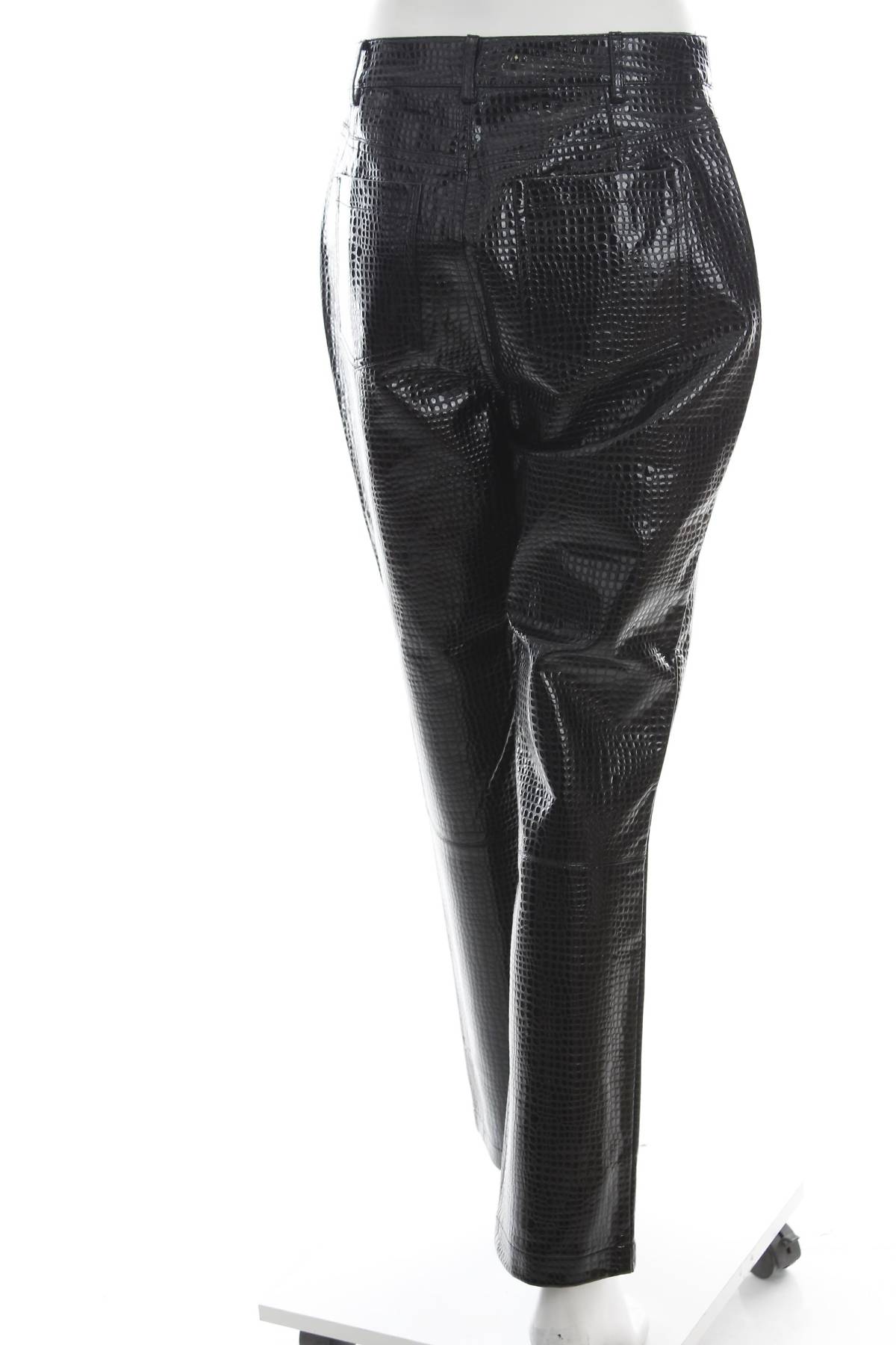 Γυναικείο δερμάτινο παντελόνι River Island2 - Contourshop.gr Γυναικείο δερμάτινο παντελόνι River Island2