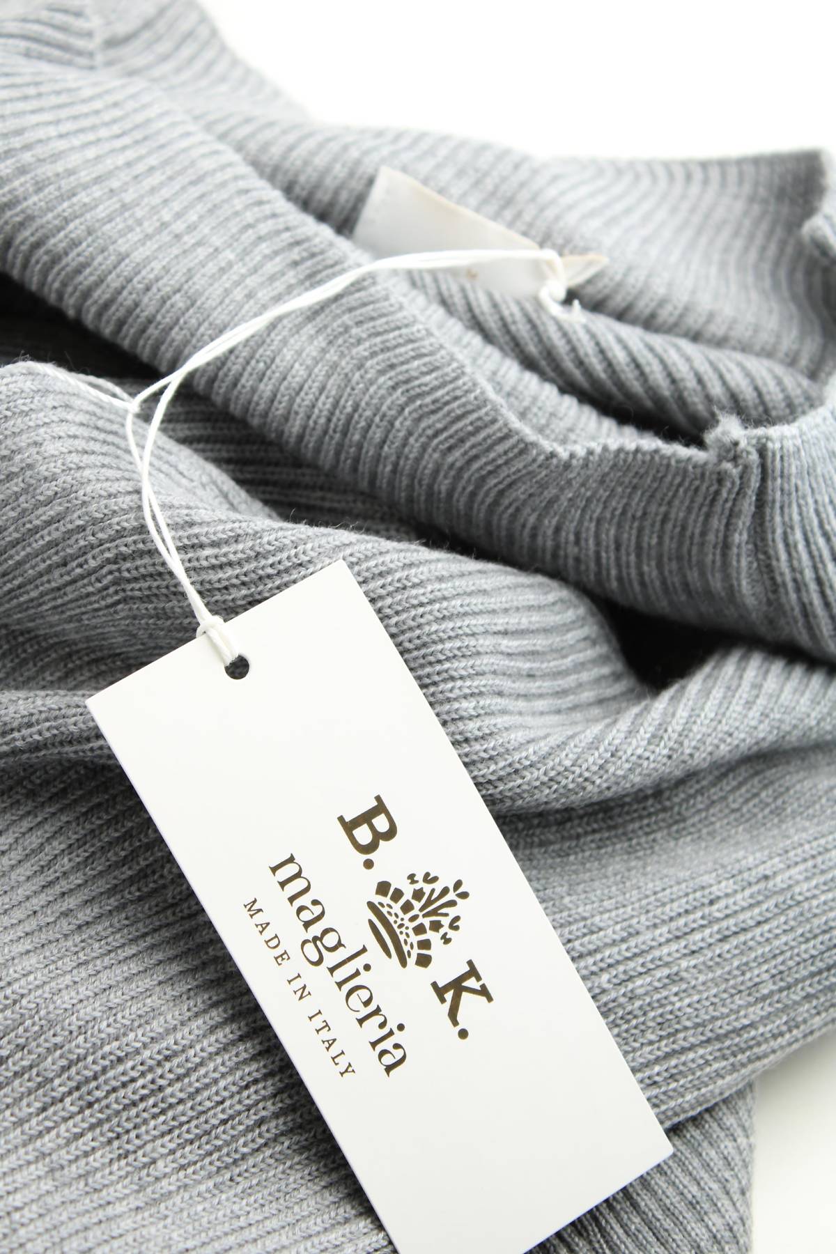 Γυναικείο πουλόβερ B. K.3