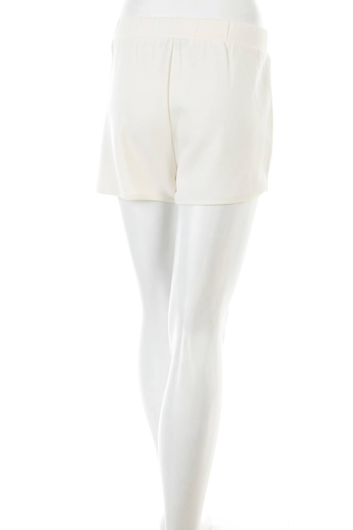 Ρούχα για το σπίτι Triumph2