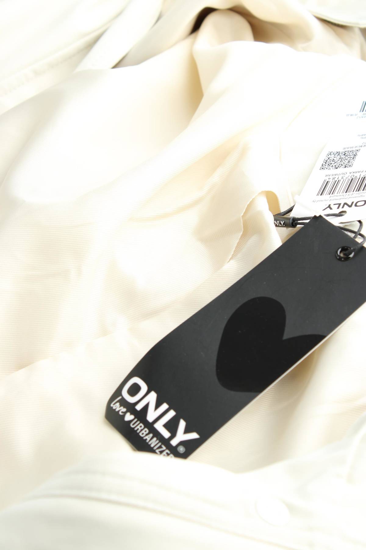 Γυναικείο μπουφάν Only4