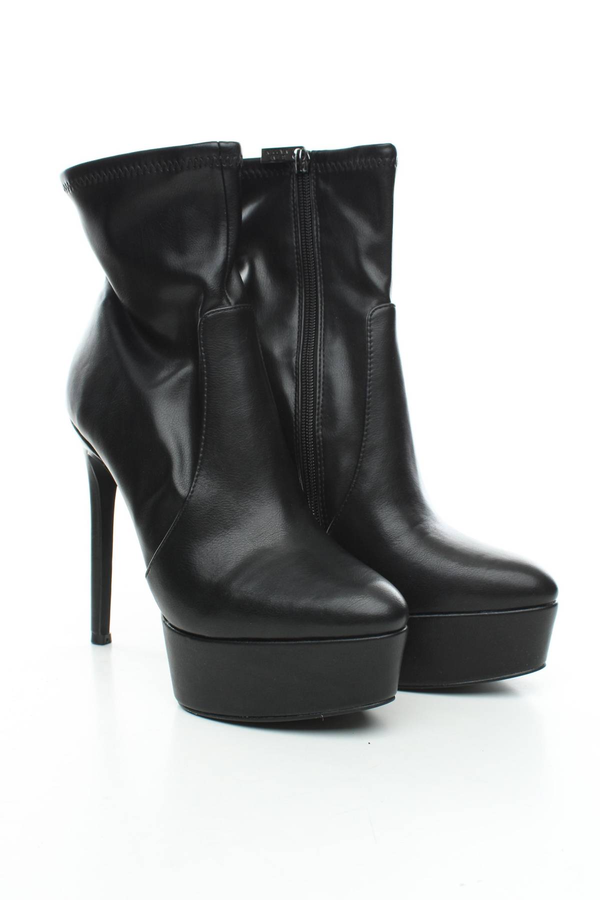 Дамски боти Steve Madden3