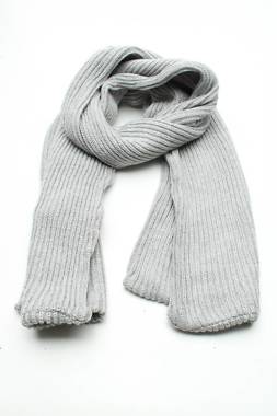 Φουλάρι Guess1