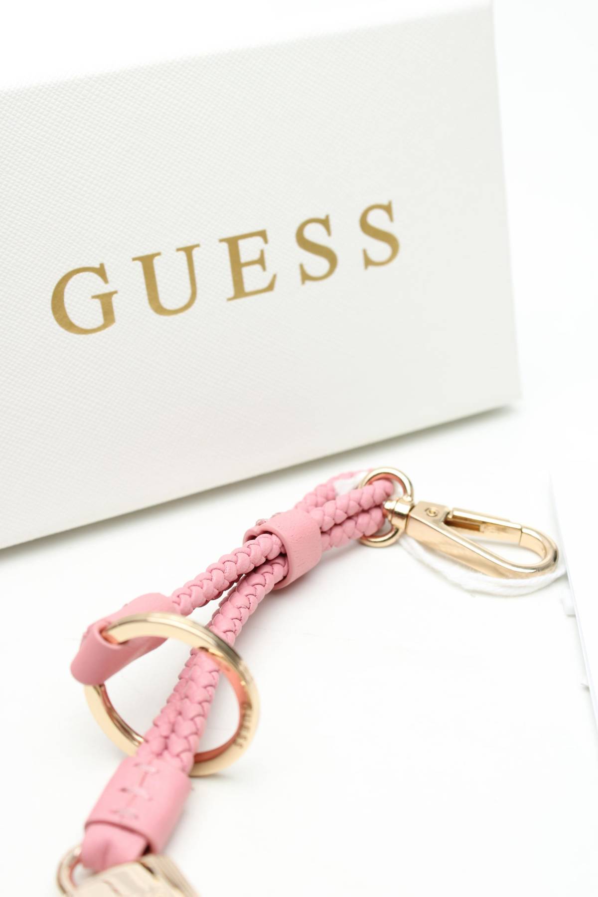 Аксесоар Guess3