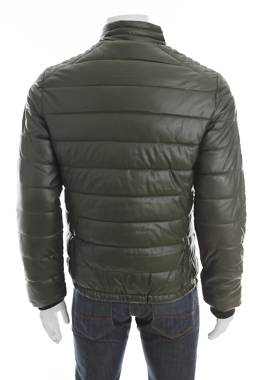 Мъжко кожено яке Guess2