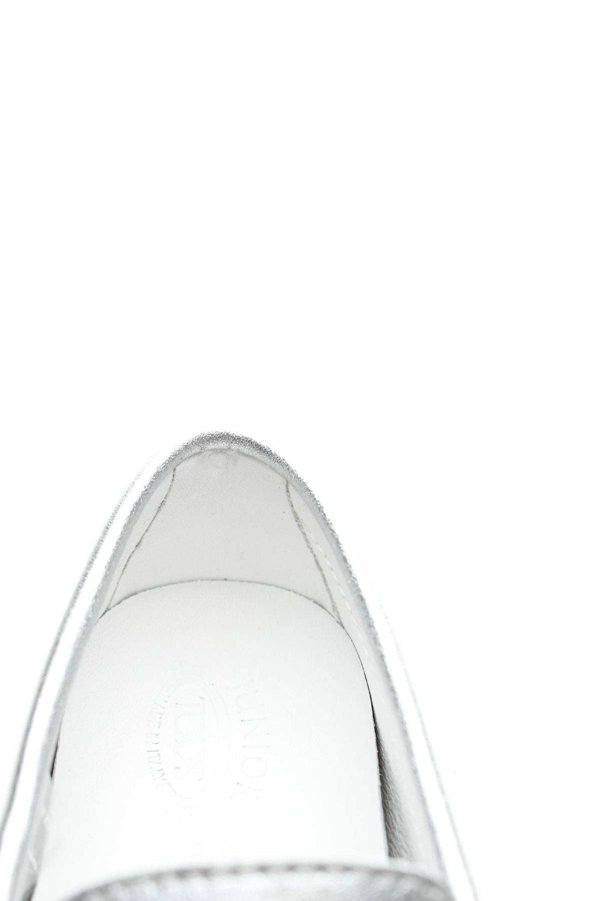 Παιδικά παπούτσια Tod's5