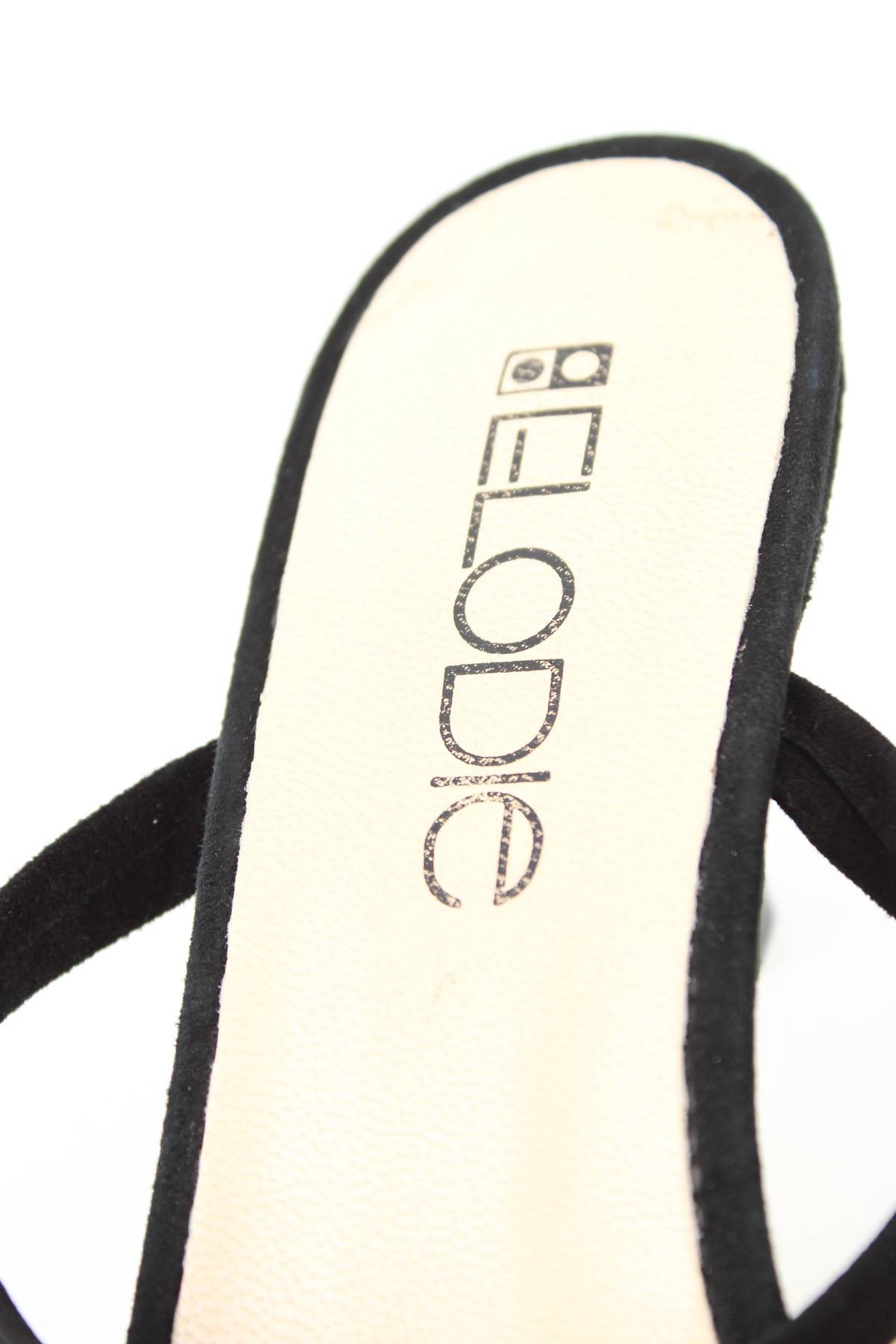 Чехли Elodie5 - Contour.bg Чехли Elodie5