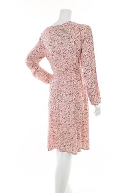 Φορέματα Pieces2