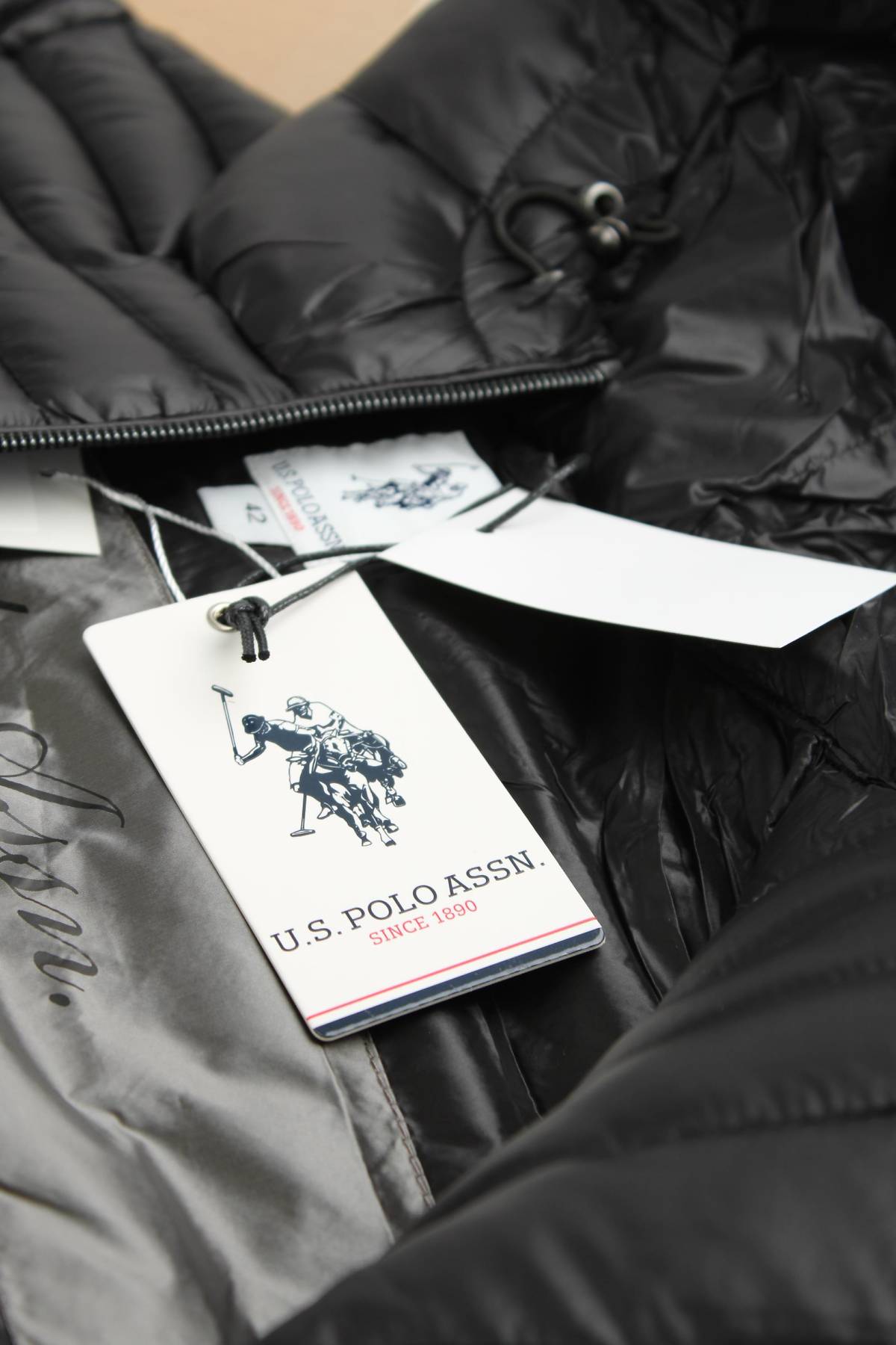 Дамско яке US Polo Assn.4 - Contour.bg Дамско яке US Polo Assn.4