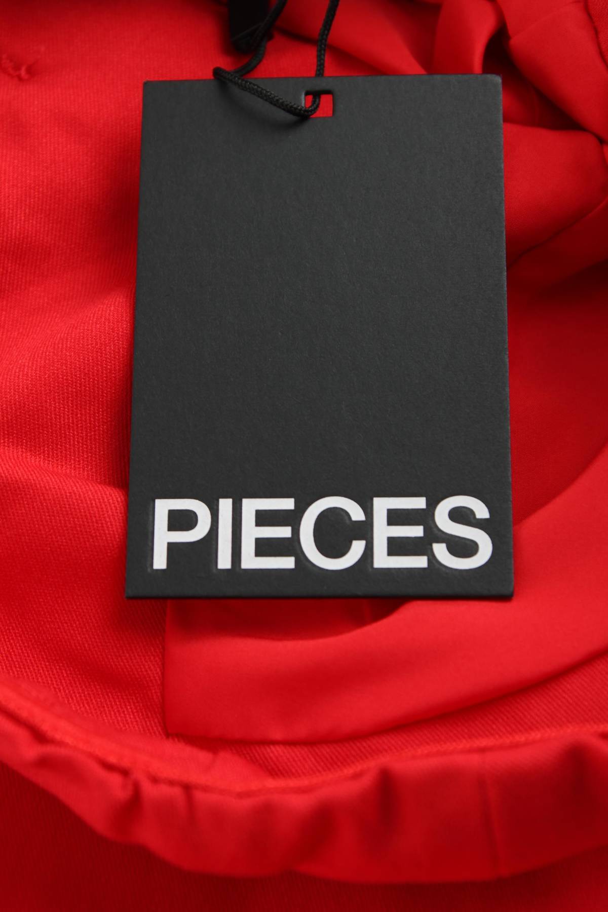 Дамски елек Pieces3
