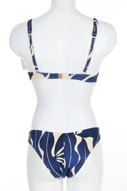 Бански костюм Triumph2