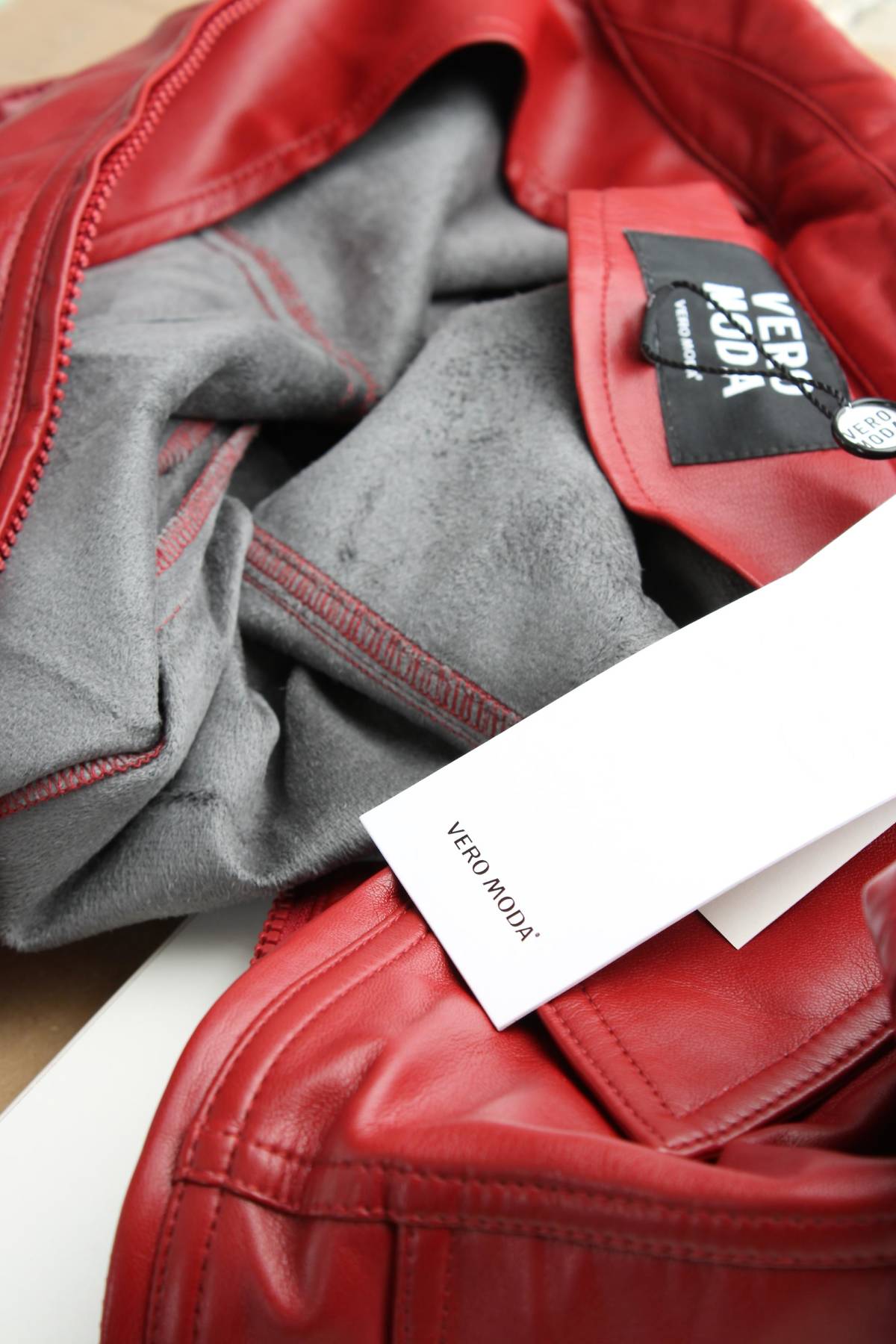 Γυναικείο δερμάτινο μπουφάν Vero Moda4