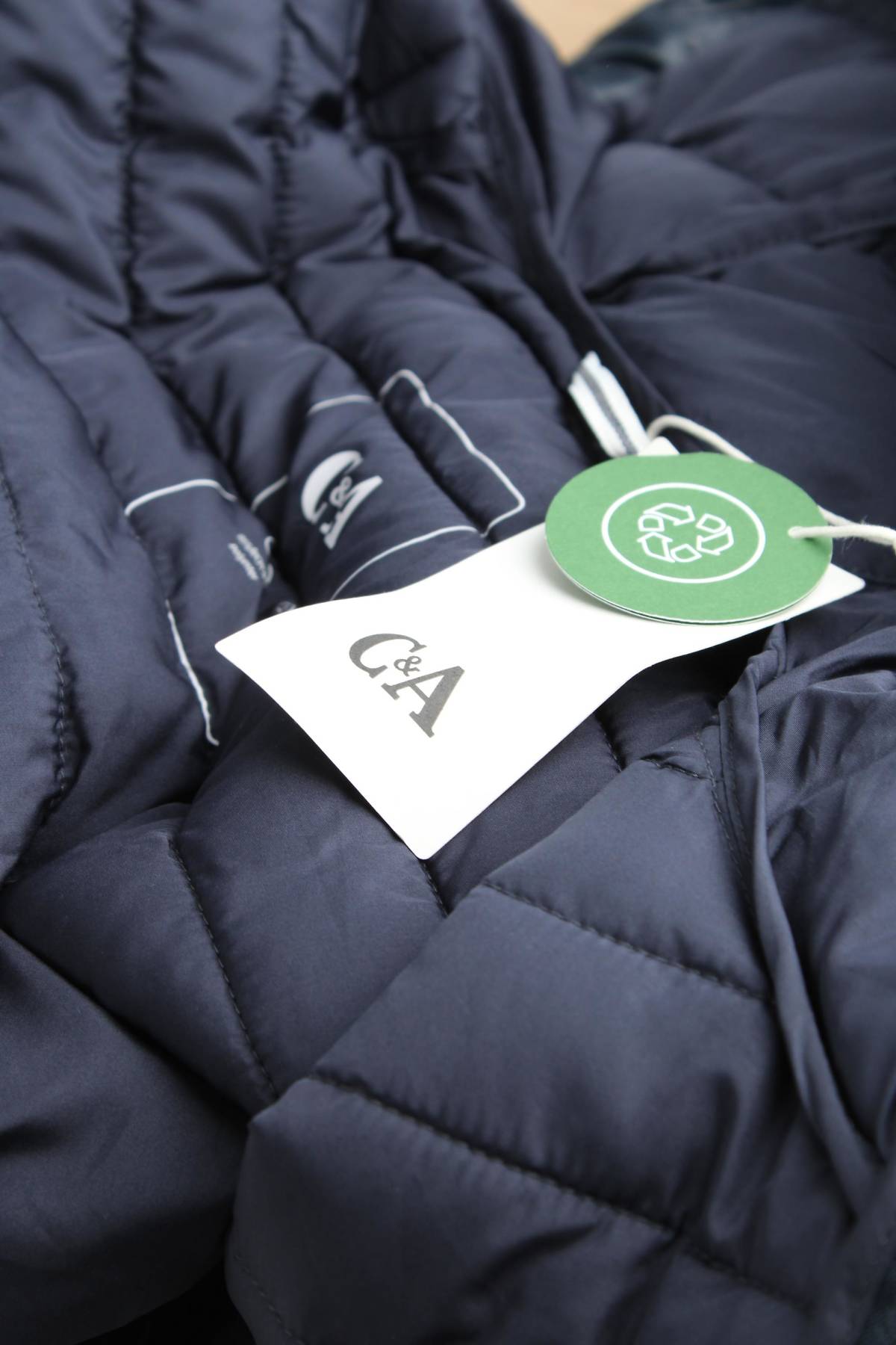 ﻿Μπουφάν C&A4