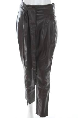 Γυναικείο δερμάτινο παντελόνι Guess By Marciano1