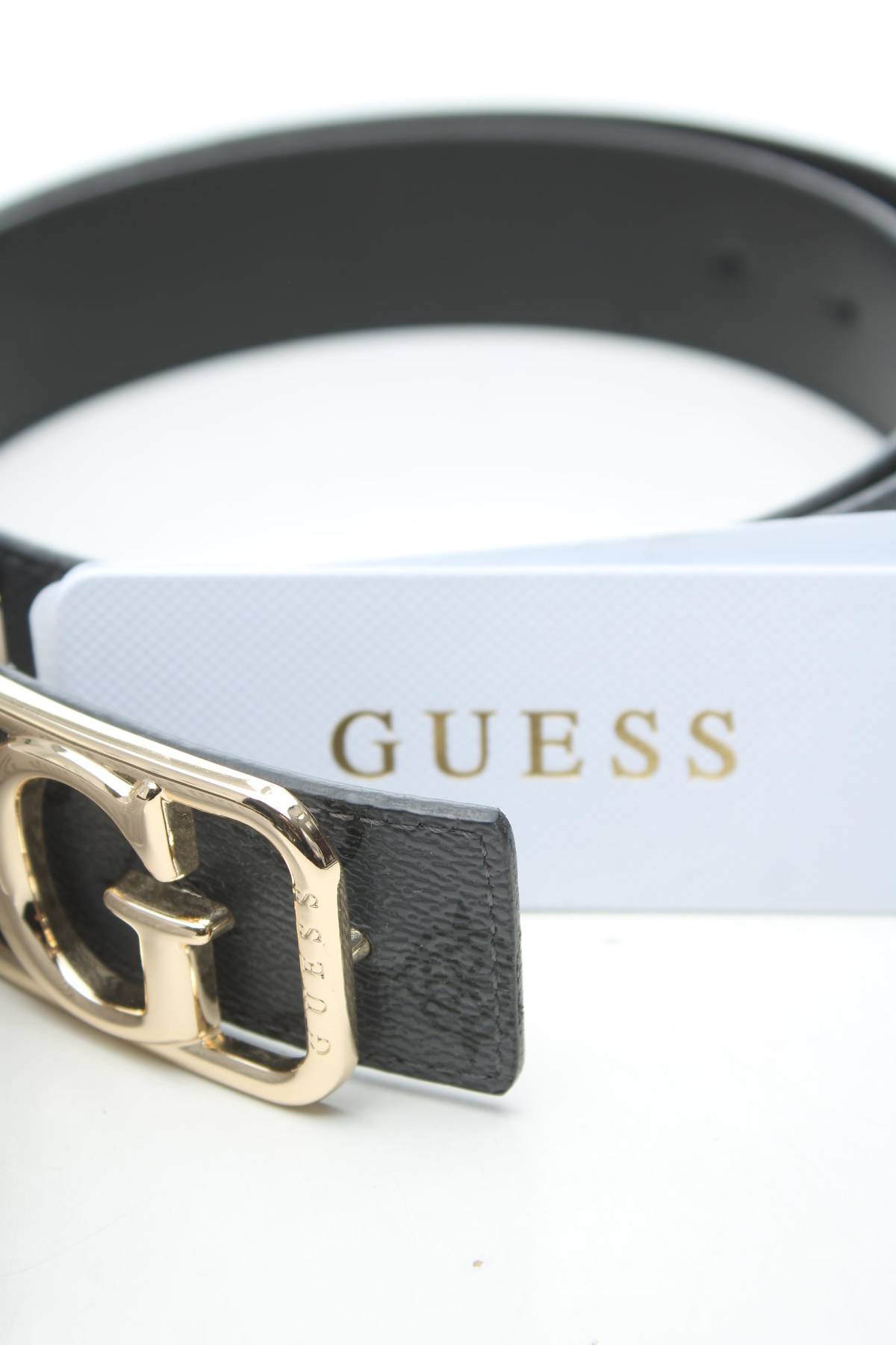 Колан Guess3