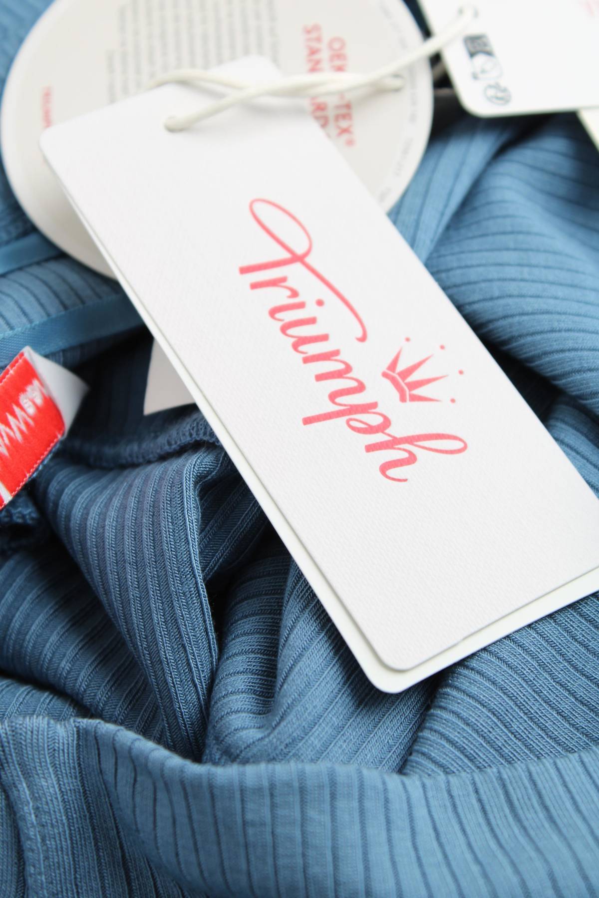 Ρούχα για το σπίτι Triumph3