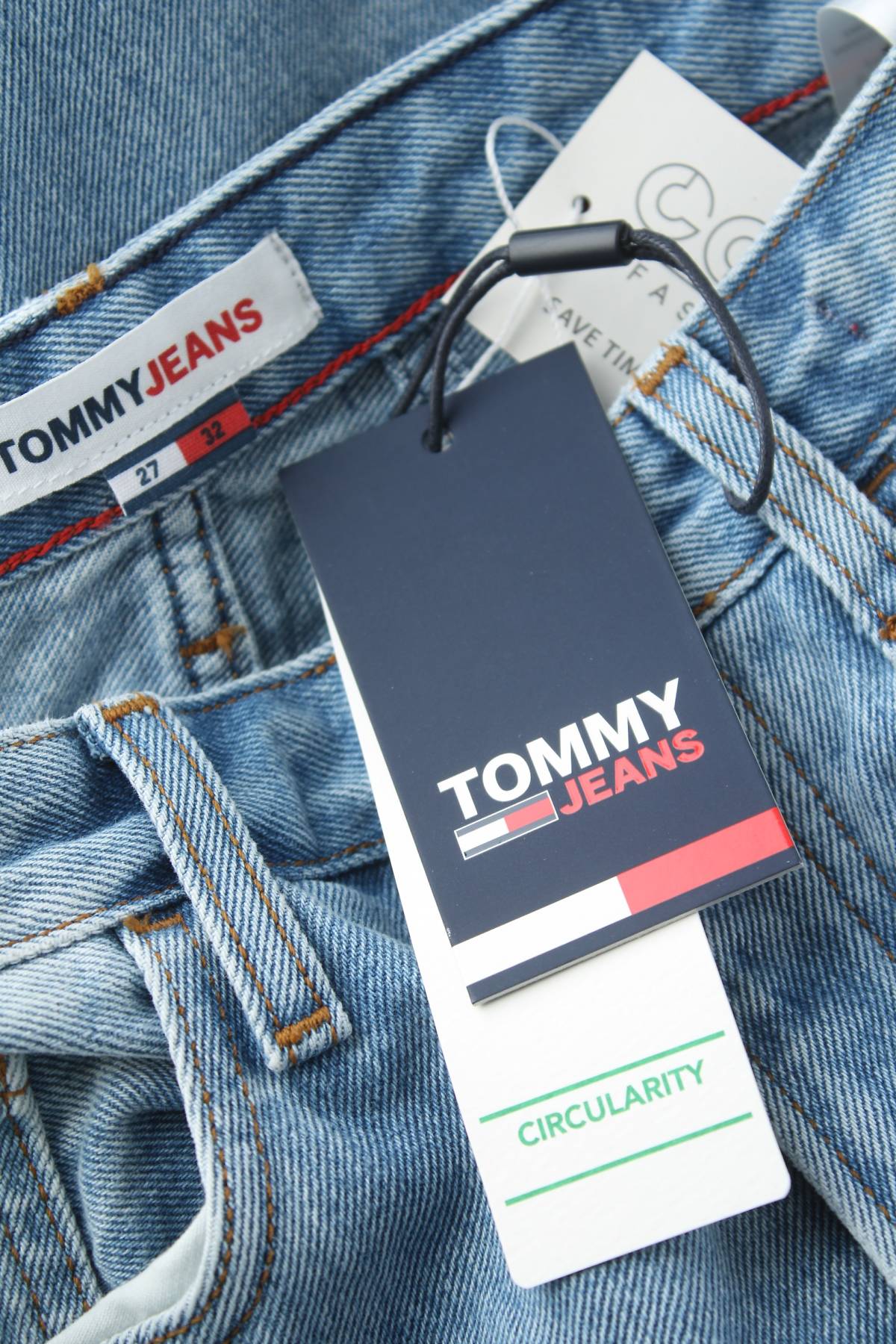Дамски дънки Tommy Jeans3
