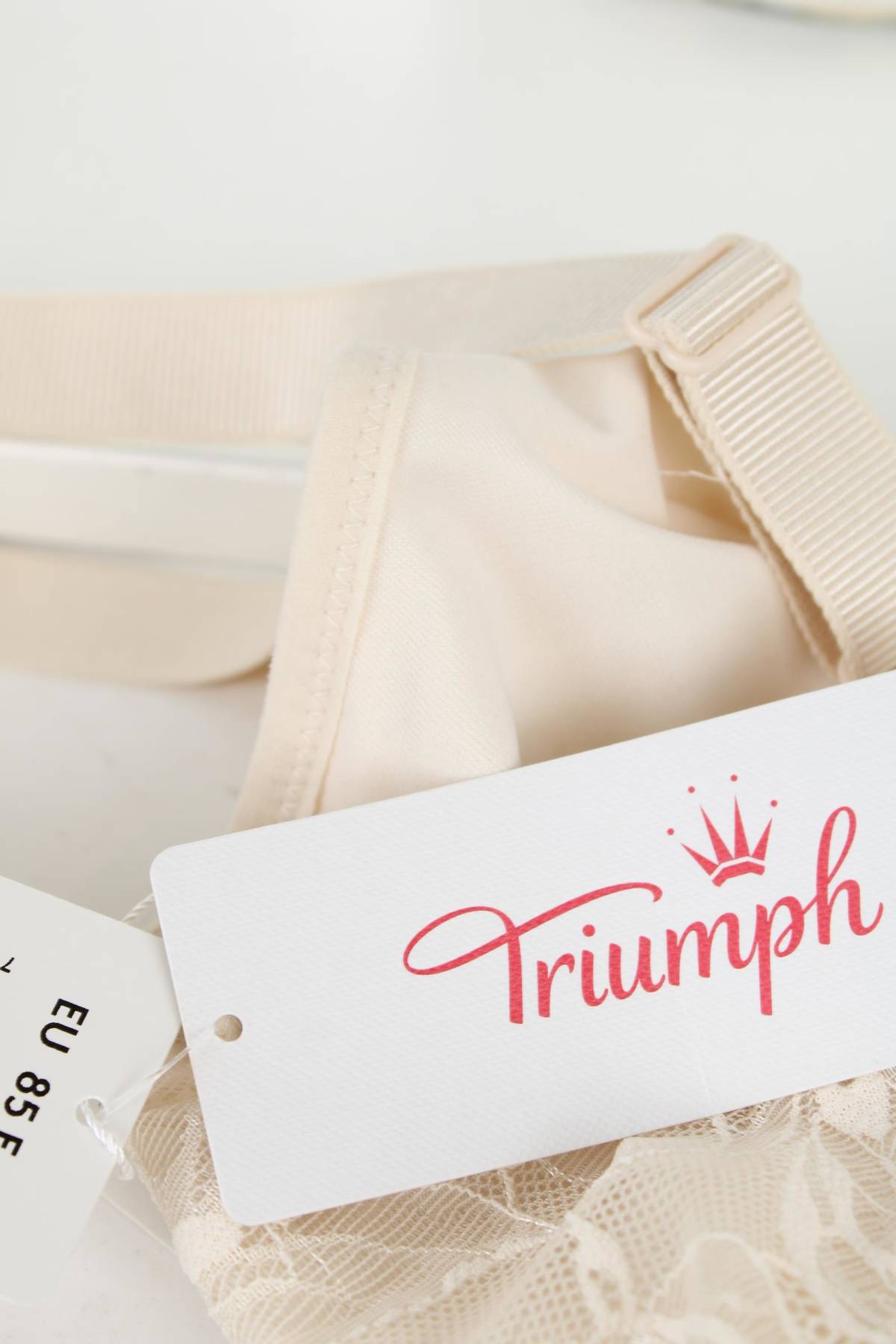 Сутиен Triumph3 - Contour.bg Сутиен Triumph3