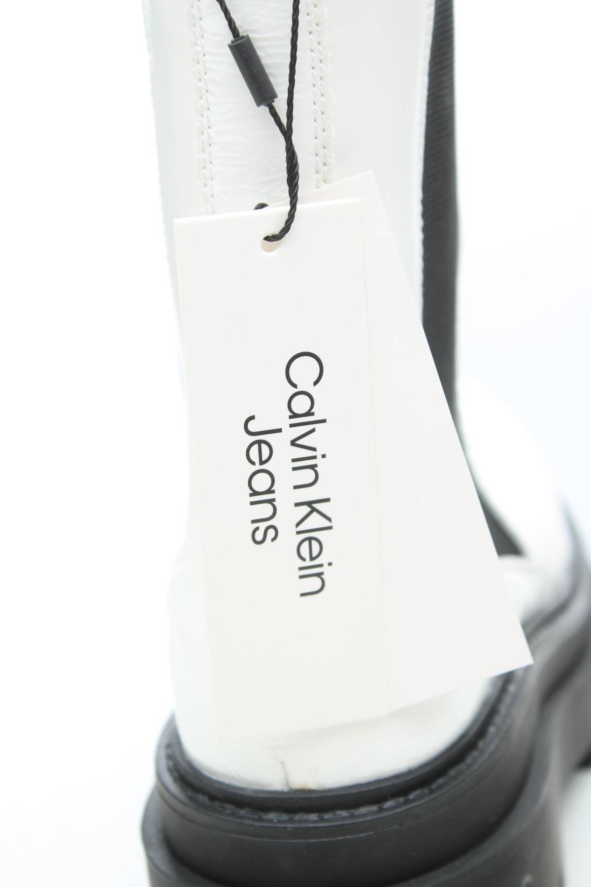 Дамски боти Calvin Klein Jeans5