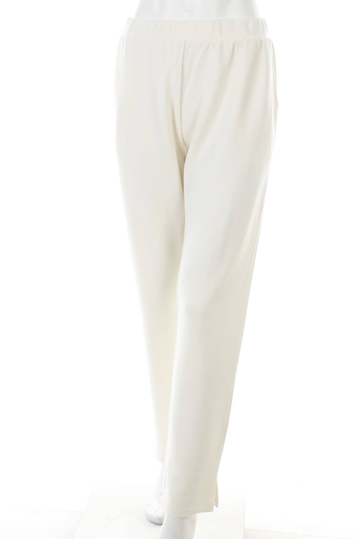 Ρούχα για το σπίτι Triumph1