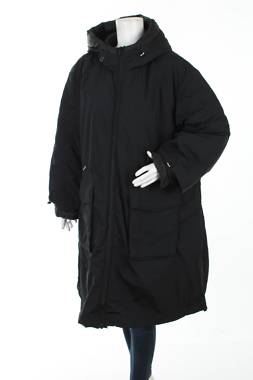 Дамско яке C&A1