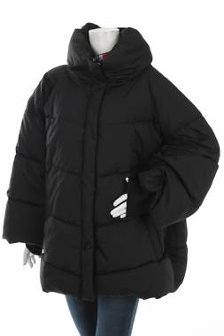 Дамско яке C&A1