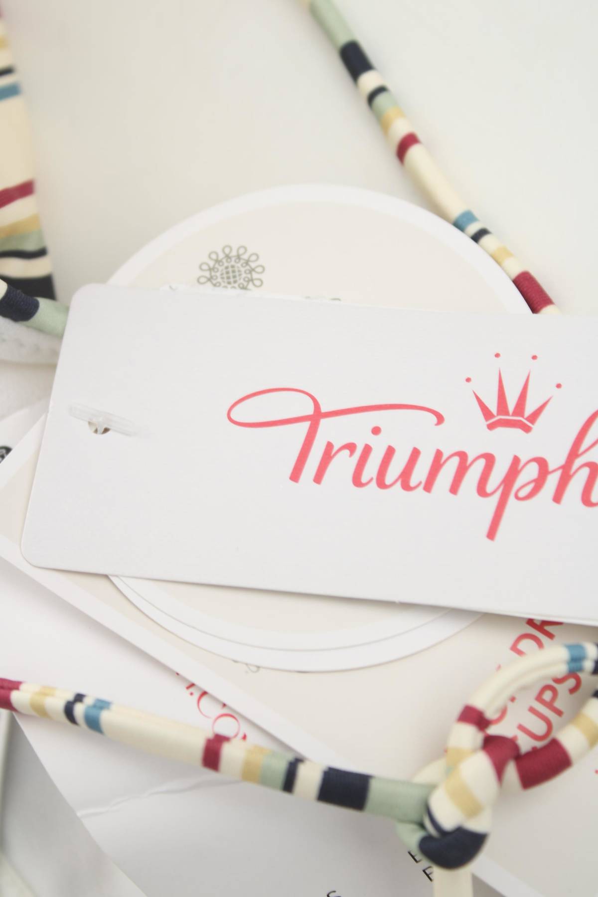 Бански горнище Triumph3 - Contour.bg Бански горнище Triumph3