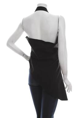 Γυναικείο αμάνικο Boohoo2 - Contourshop.gr Γυναικείο αμάνικο Boohoo2