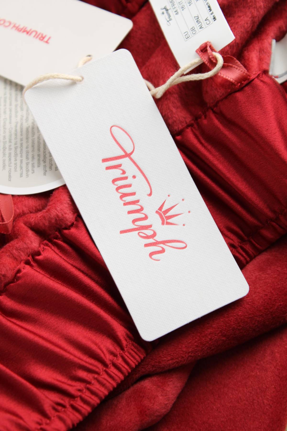 Ρούχα για το σπίτι Triumph3