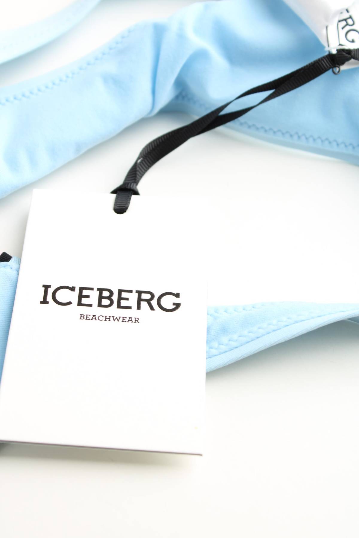 Γυνικείο αθλητικό αμάνικο Iceberg3 - Contourshop.gr Γυνικείο αθλητικό αμάνικο Iceberg3