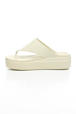 Πέδιλα Crocs2