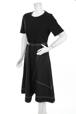 Φορέματα Only1