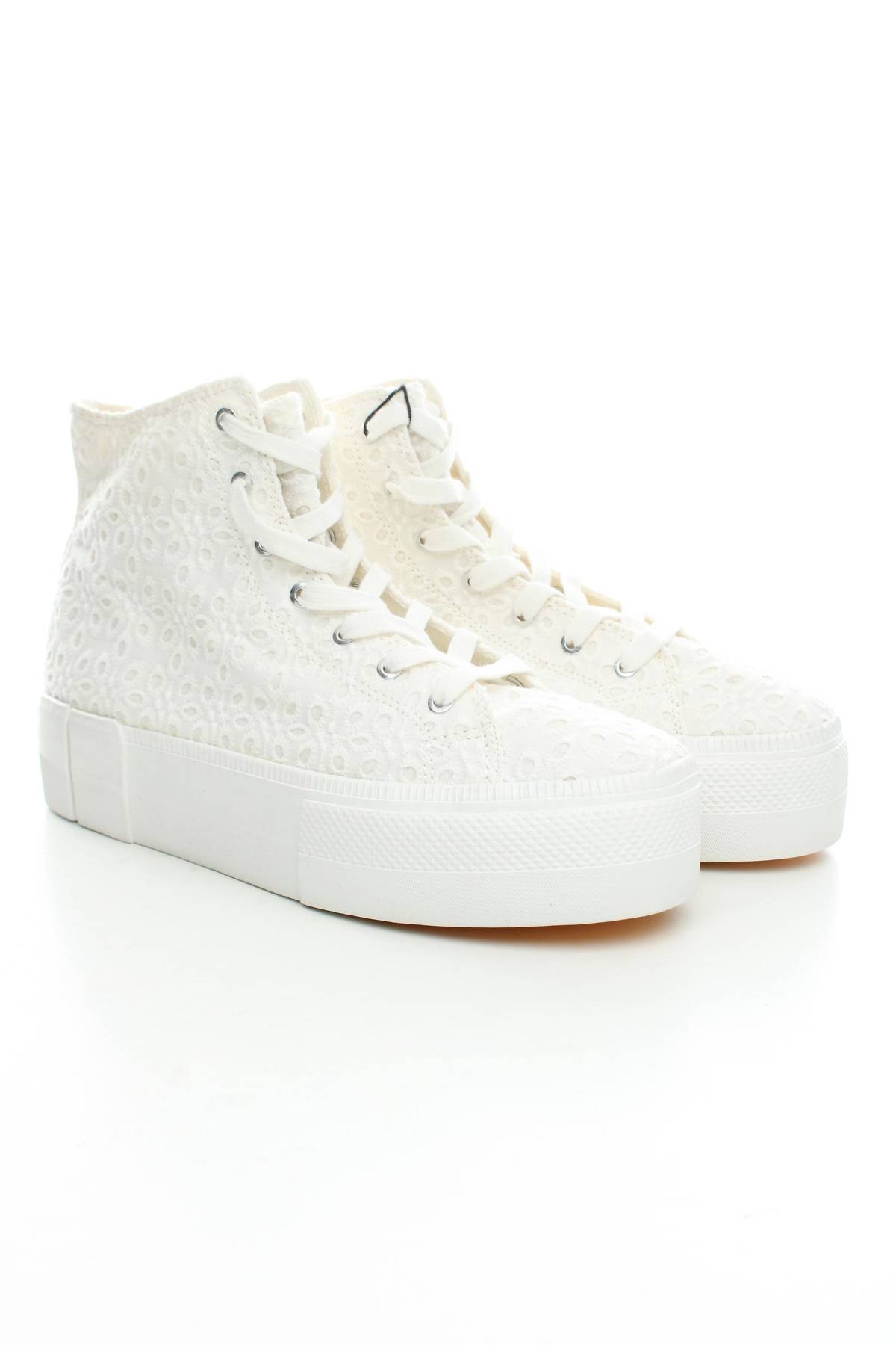 Sneakers Bershka3