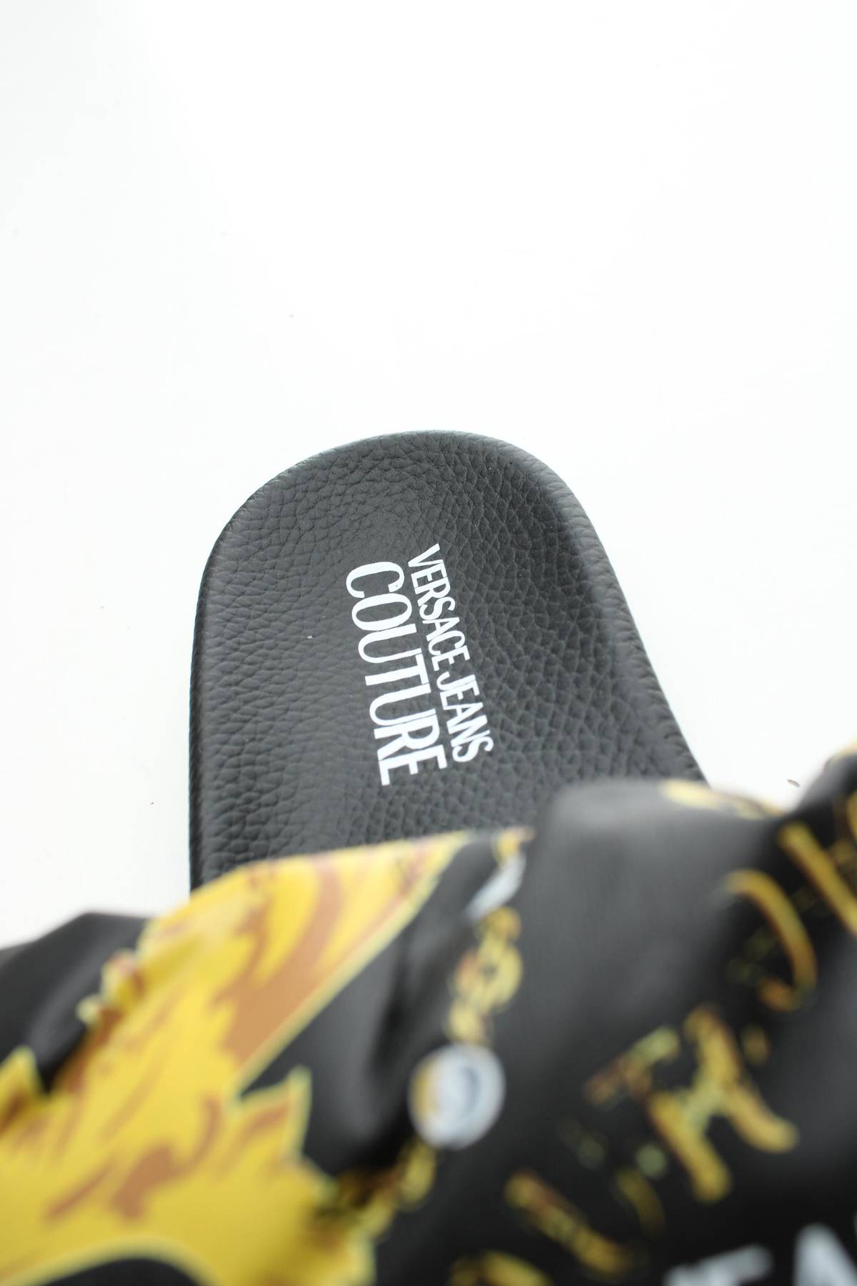 Чехли Versace Jeans Couture5